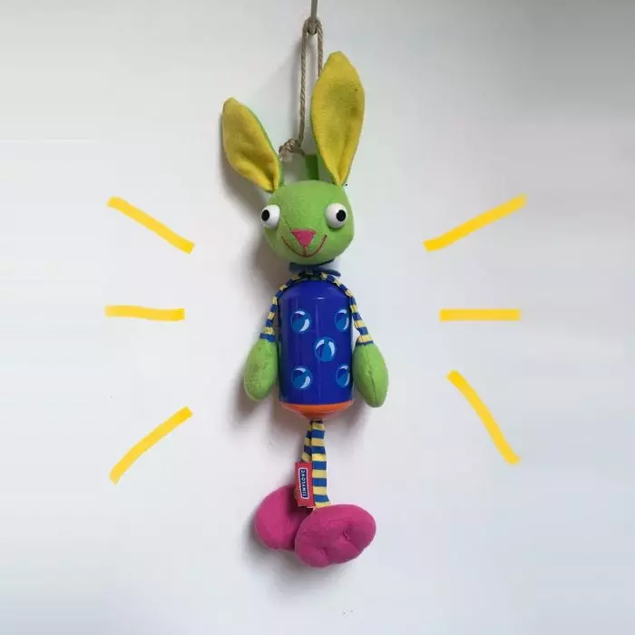 Doudou lapin vert