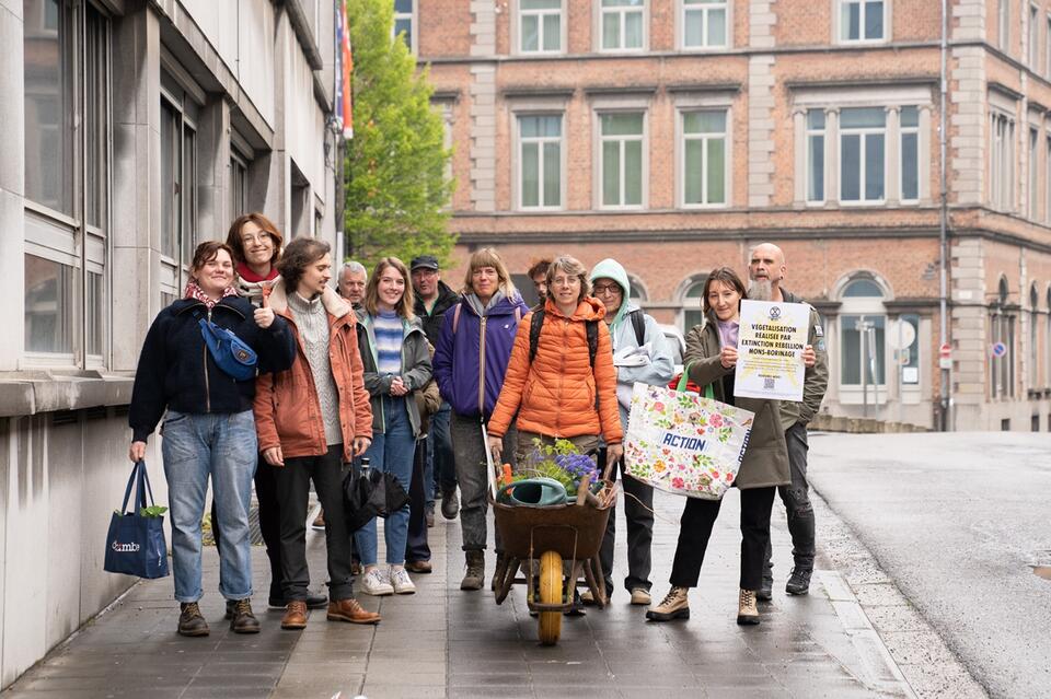 groupe de citoyen·nes participant·es au festival Demain