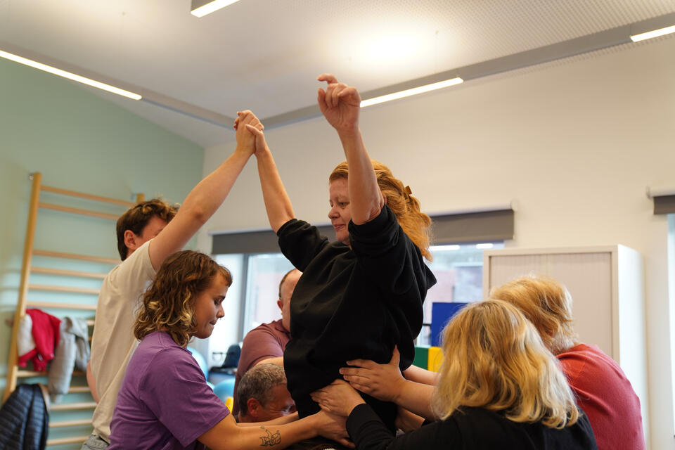 Atelier chez les amis des aveugles : acrobaties et lacher prise