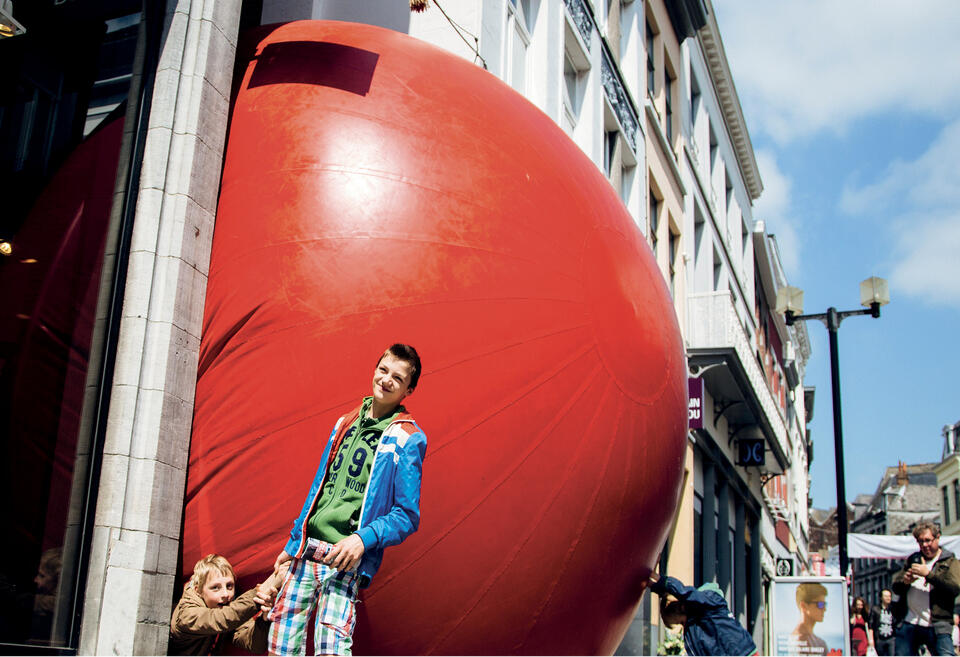 Red Ball Project © BW