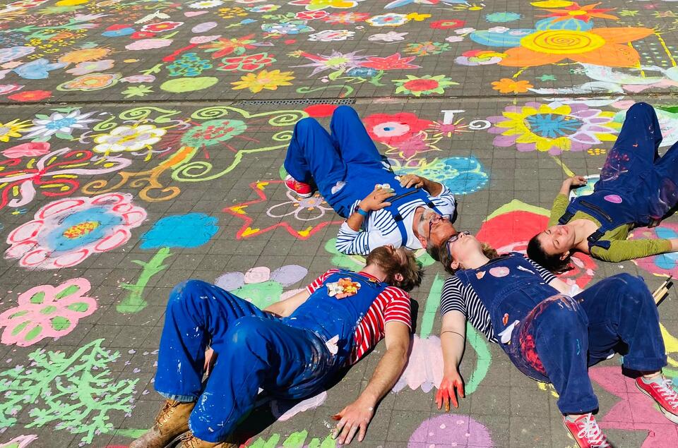 Oeuvre collective avec Patrimoine à Roulettes